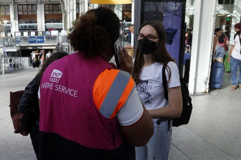 員工發起全國性罷工　法國國家鐵路公司同意加薪