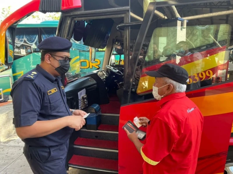 哈芝節特別取締行動首日　甲陸交局開97罰單