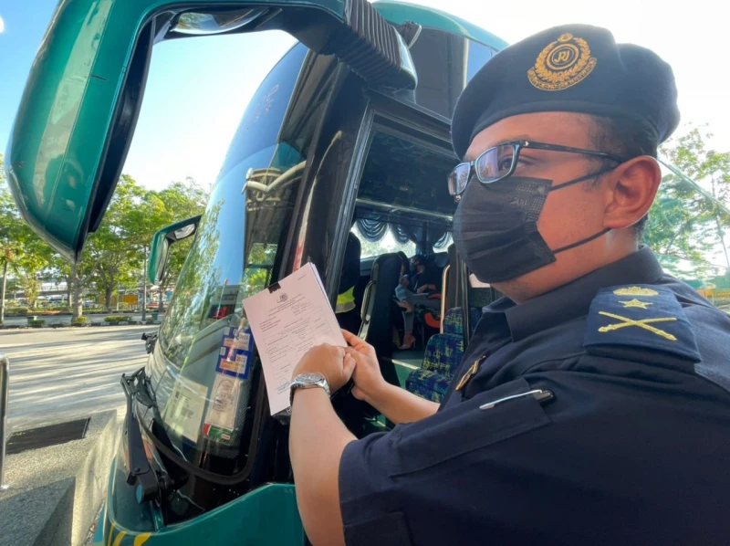 哈芝節特別取締行動首日　甲陸交局開97罰單