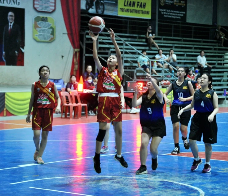 古晉省U15中童男女籃球選拔賽   古晉三中女子組35比28勝古晉中學