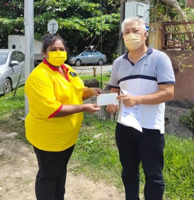 聾啞女兒視頻報訊　單親家庭房子被燒