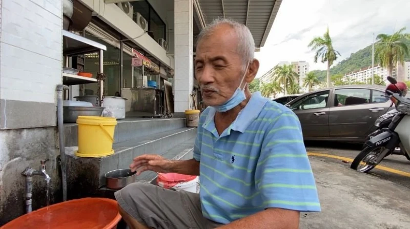 華裔攤主賣面50年 爪哇面RM2.50十年未起價