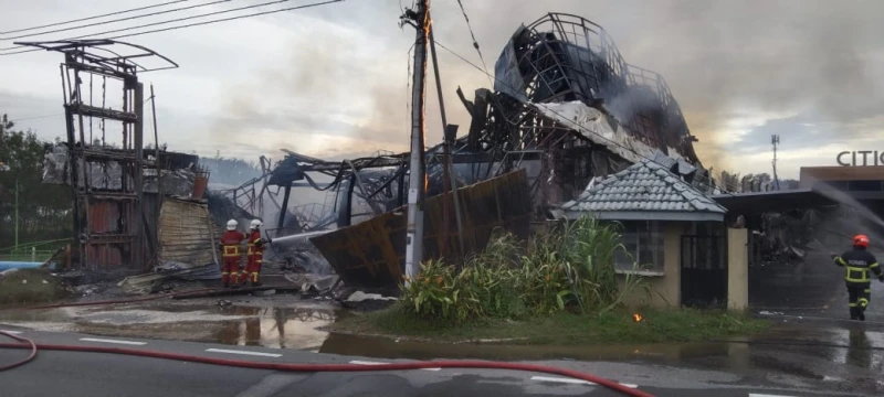 根北路3公里某家私店火患 消拯隊趕到撲火無人命傷亡