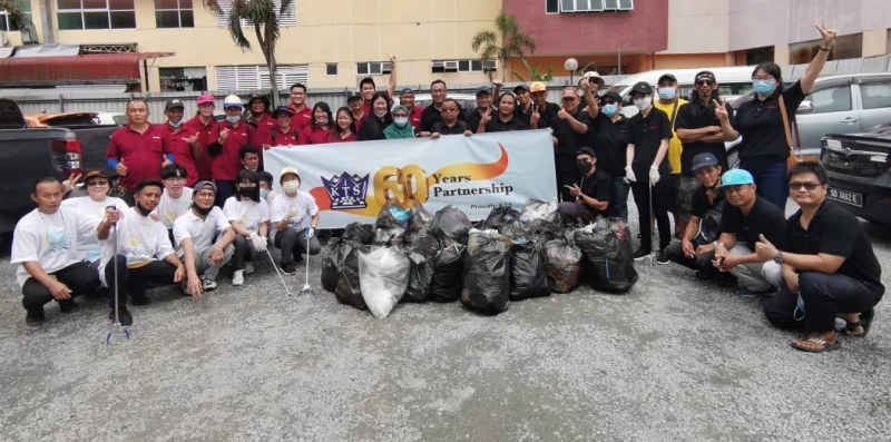 啟德行集團拿篤區團隊 展開清潔市區義舉