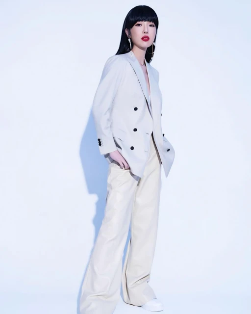 進軍樂壇開啟「十年大計」無意甩性感標籤　崔碧珈：這是一種讚美