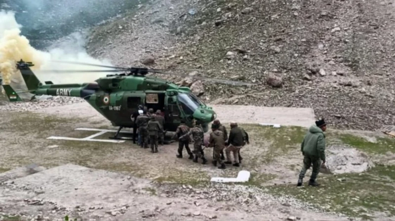 印度朝聖地爆發山洪　16死約40人失蹤