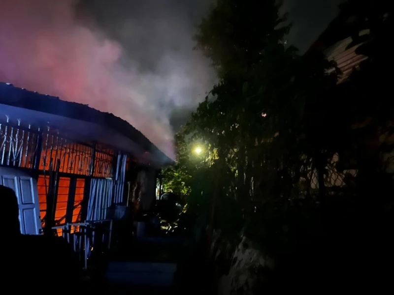 住家改建工廠凌晨遭祝融光顧　未釀人員傷亡