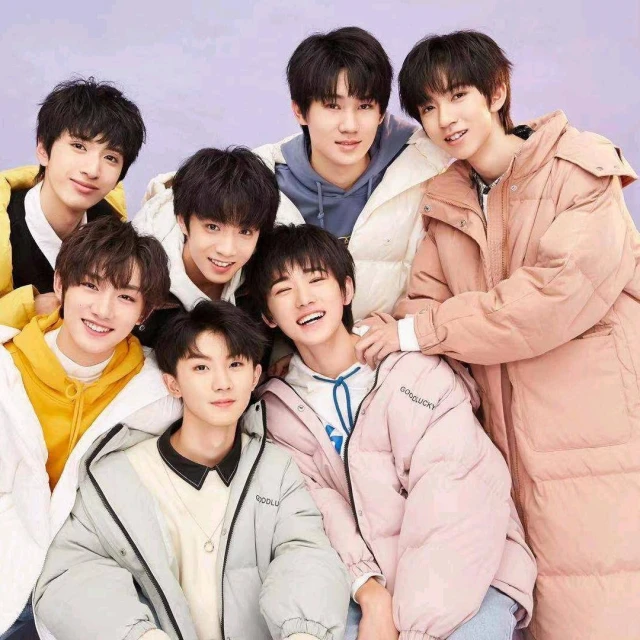 追星族聚偶像公司樓下　嚴重干擾引發樓內員工不滿