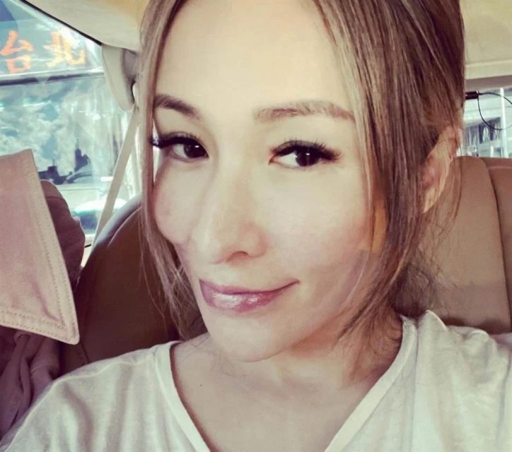 蕭亞軒曬素顏照曝臉上傷疤　網力挺：依然是女神！