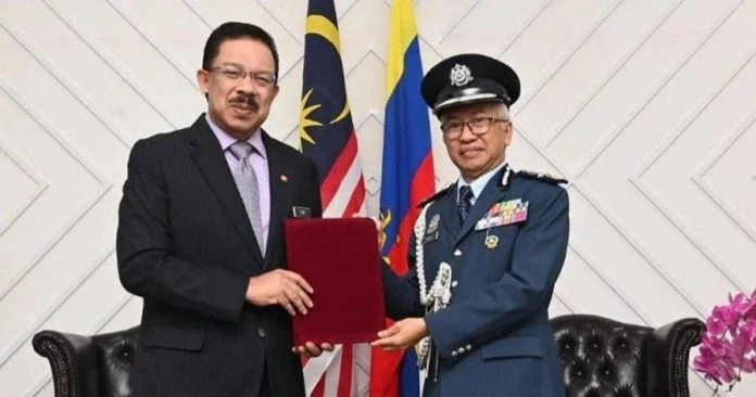 扎祖里擢升為關稅局總監