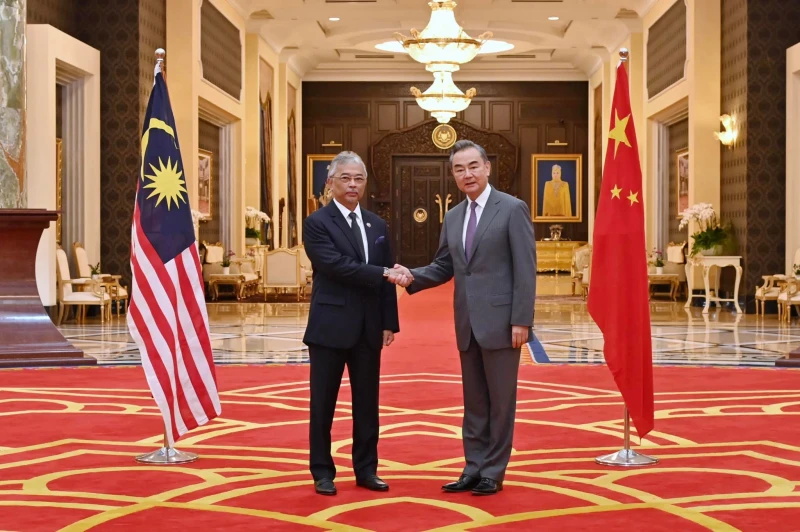 國家元首接見王毅 邀習近平訪大馬