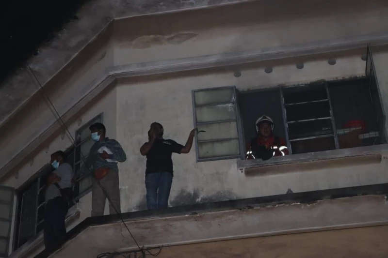 半山芭新協記茶餐室火患　14人受困及時救出無傷亡