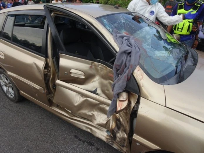 與轎車相撞 女騎士頭部重傷亡