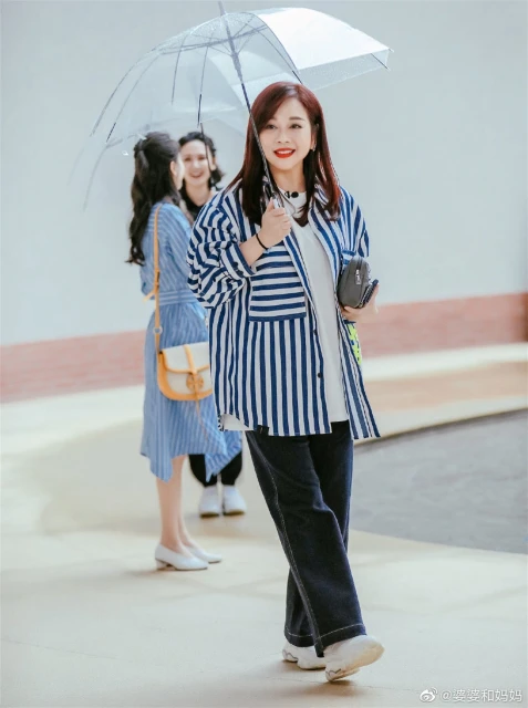 出遊合照掀回憶殺　陳松伶被酸沒洪欣年輕漂亮