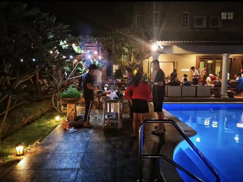 64歲姜育恆定居大馬　馬六甲豪宅宴客網喊認不出