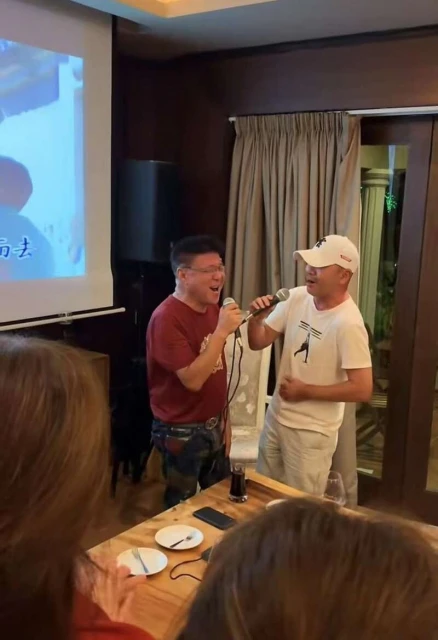 64歲姜育恆定居大馬　馬六甲豪宅宴客網喊認不出