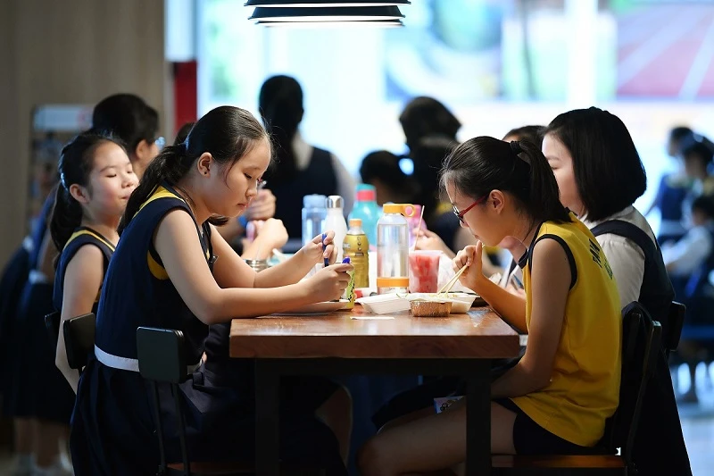 全球通脹本地學校食堂相繼調高售價　攤主：只能持平不賺錢