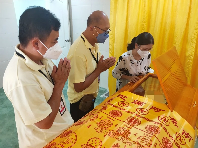 集結熱心人士捐款　54貧苦孤老往生者獲施棺木