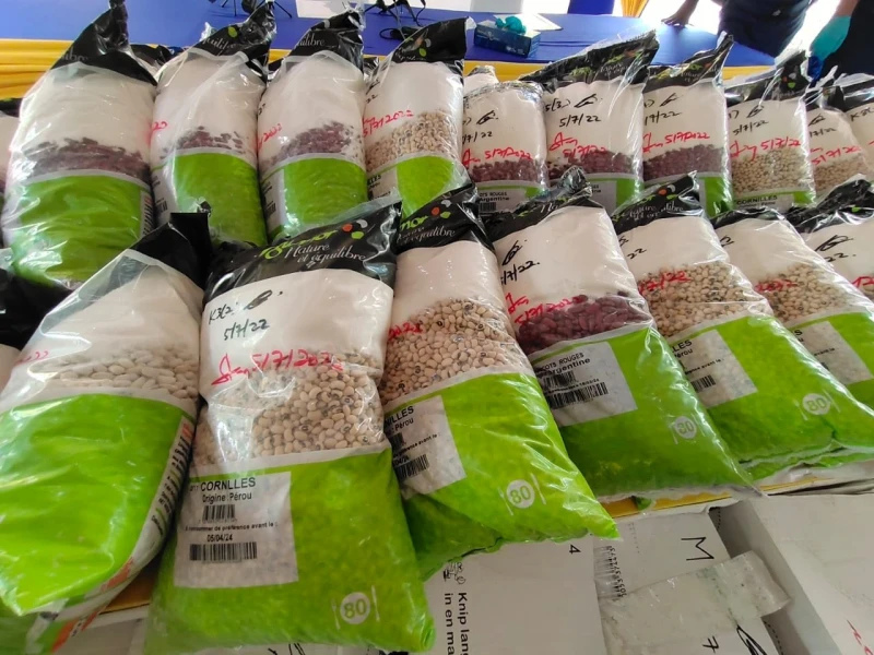 食品包裝袋「內有乾坤」　關稅局起獲逾2000萬毒品