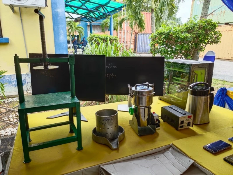 食品包裝袋「內有乾坤」　關稅局起獲逾2000萬毒品