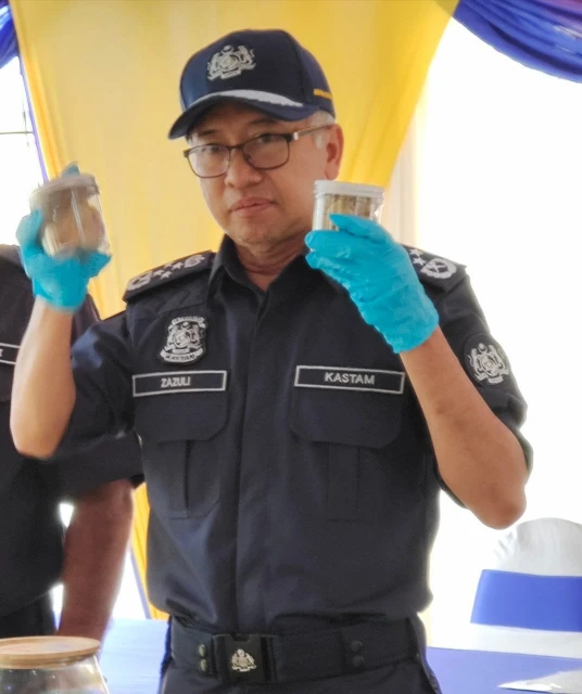 食品包裝袋「內有乾坤」　關稅局起獲逾2000萬毒品