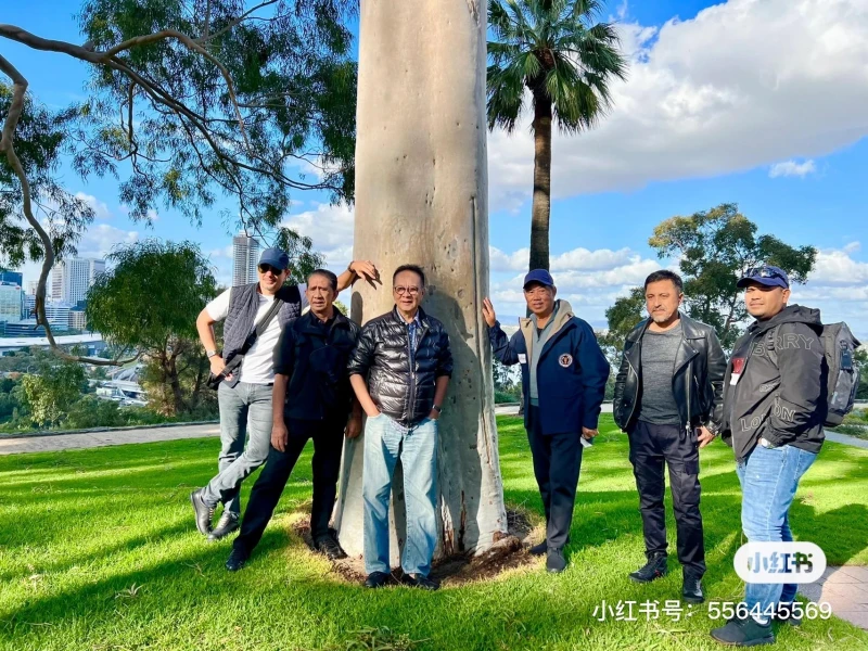 慕尤丁攜眷游西澳？ 導遊狂贊本人超親切