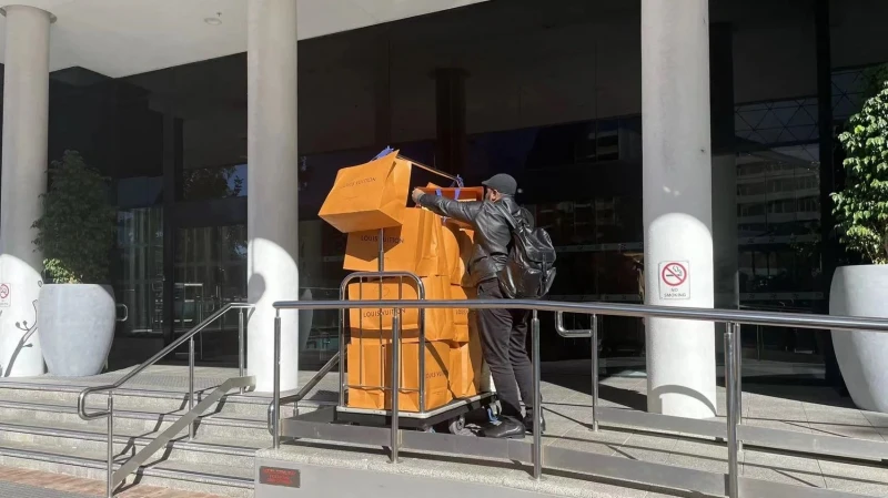 慕尤丁攜眷游西澳？ 導遊狂贊本人超親切