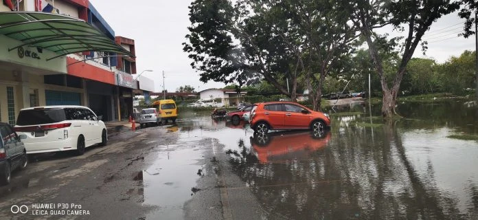 大漲潮海水倒灌 閩沙谷京貨倉一帶浸水