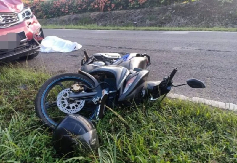 女子開心出遊直播　遇車禍喪命全程錄下