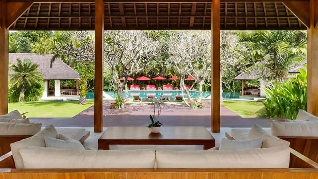 印尼為防口蹄疫情擴散 從峇厘島旅離境旅客須接受消毒