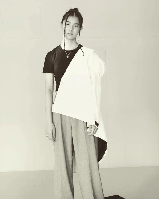 陶晶瑩曬16歲愛女近照　「9頭身比例」網贊超時尚