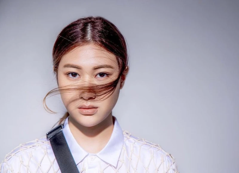 張兆輝遺憾未能陪女慶生　18歲女兒被指「兩代嘉欣」混合體