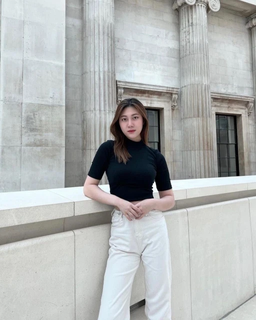 張兆輝遺憾未能陪女慶生　18歲女兒被指「兩代嘉欣」混合體