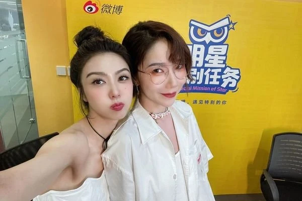 薛凱琪零修圖照不再「網紅臉」　皮膚無瑕疵網贊逆生長