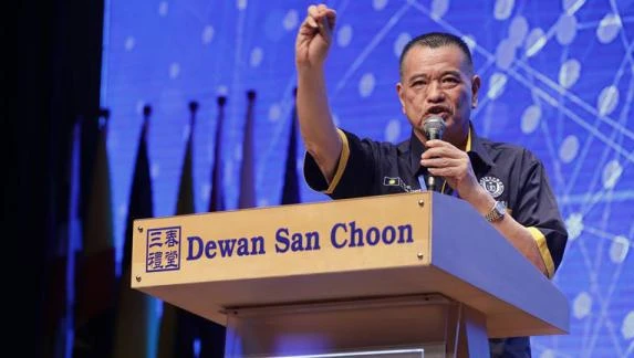 真正保護大馬華人的  陳德欽：就是馬華