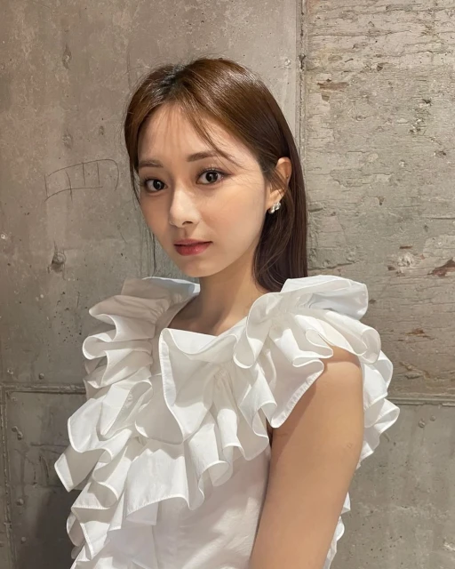 被熱情粉絲「線上求婚」　周子瑜甜笑回應影片曝光