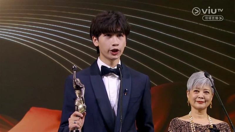 【金像獎2022】擊敗古天樂、謝君豪　《媽媽的神奇小子》馮皓揚奪最佳男配角