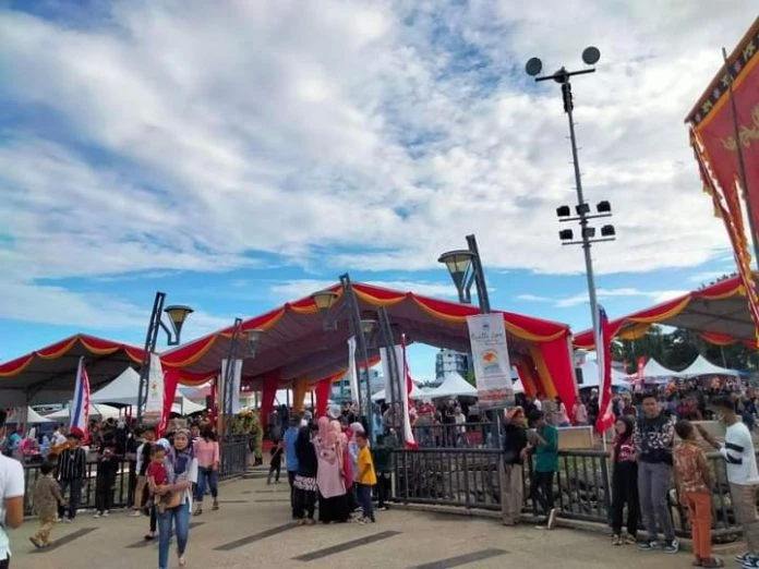 萬名國內外遊客熱烈參與 仙旅遊業重新崛起