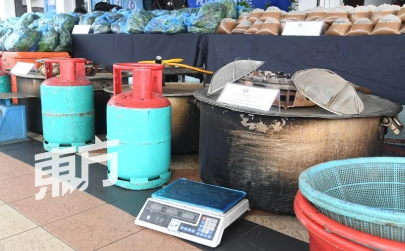 警搗販毒活動捕2男　起383公升哥冬葉水