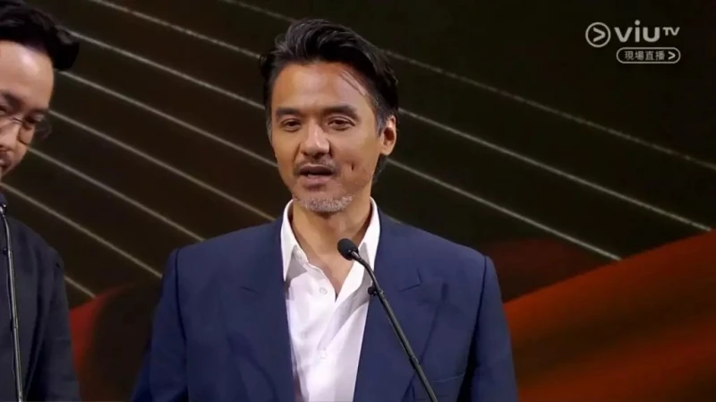 【金像2022】馮德倫比黃子華幽默　連爆「金句」獲贊越老越帥