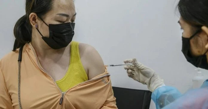 專家：Omicron BA.5傳染力強　接種加強劑減低嚴重性和死亡率