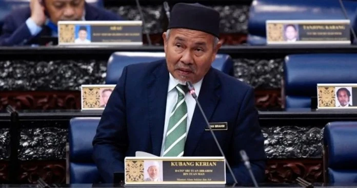 環境部長：華玲水災或因榴槤園蓄水池破裂導致