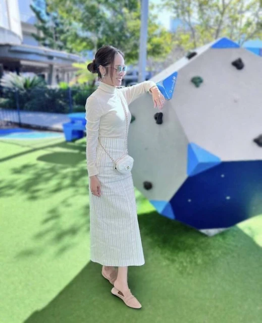 侯佩岑帶兒子出門玩曝近照　網驚：頭髮好稀少