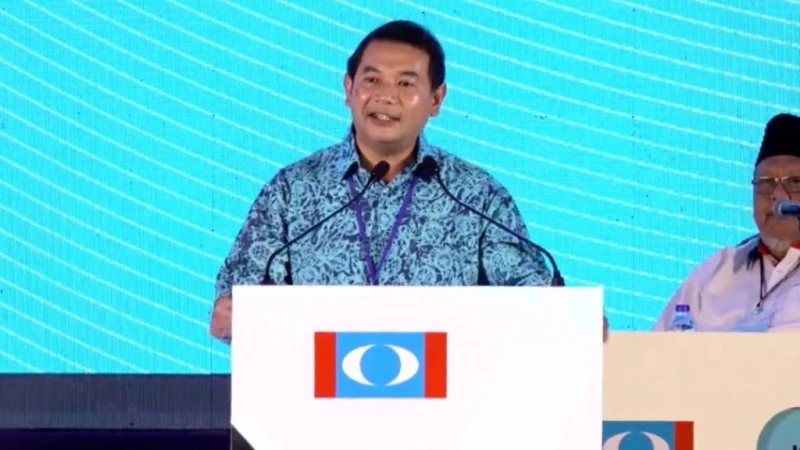 藍眼「安拉配」蜜月期能多久？ 關鍵在安華