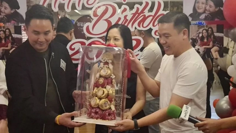 泰國女星Tangmo離奇溺斃案   女星媽媽慶生2嫌疑人還同桌