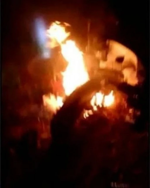 橡膠園偷「膠屎」　男子遭痛毆摩哆也被燒