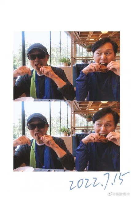 72歲劉松仁與米雪張國強聚餐　大口吃燒雞樂開懷