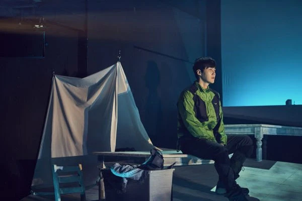 遭前女友指控逼墮胎　金宣虎事隔9個月現身含淚道歉