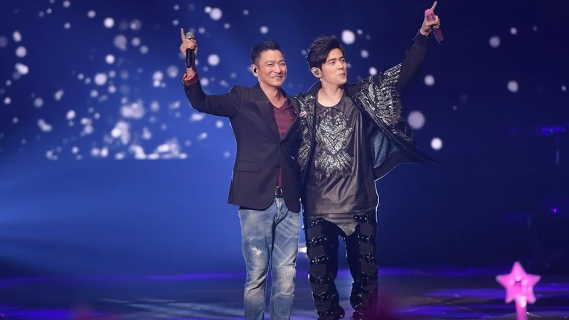 周杰倫問「為何不唱我寫的歌」　劉德華神回3字