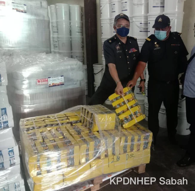 斗湖2商家涉賣仿冒發粉  約14萬令吉仿冒品被充公